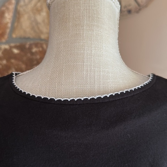 Dressbarn Woman Short Sleeve Notch Neck T-shirt Plus Size 22/24 Black - Picture 9 of 12